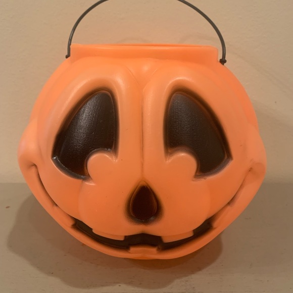 General Foam Plastics Holiday Vtg Plastic Halloween Candy Pumpkin